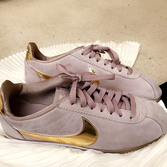 lavender cortez nike